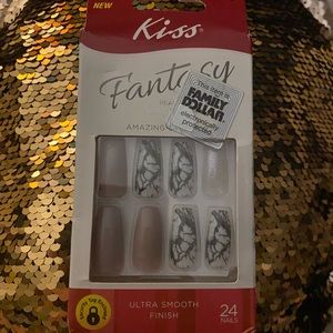 kiss press on nails